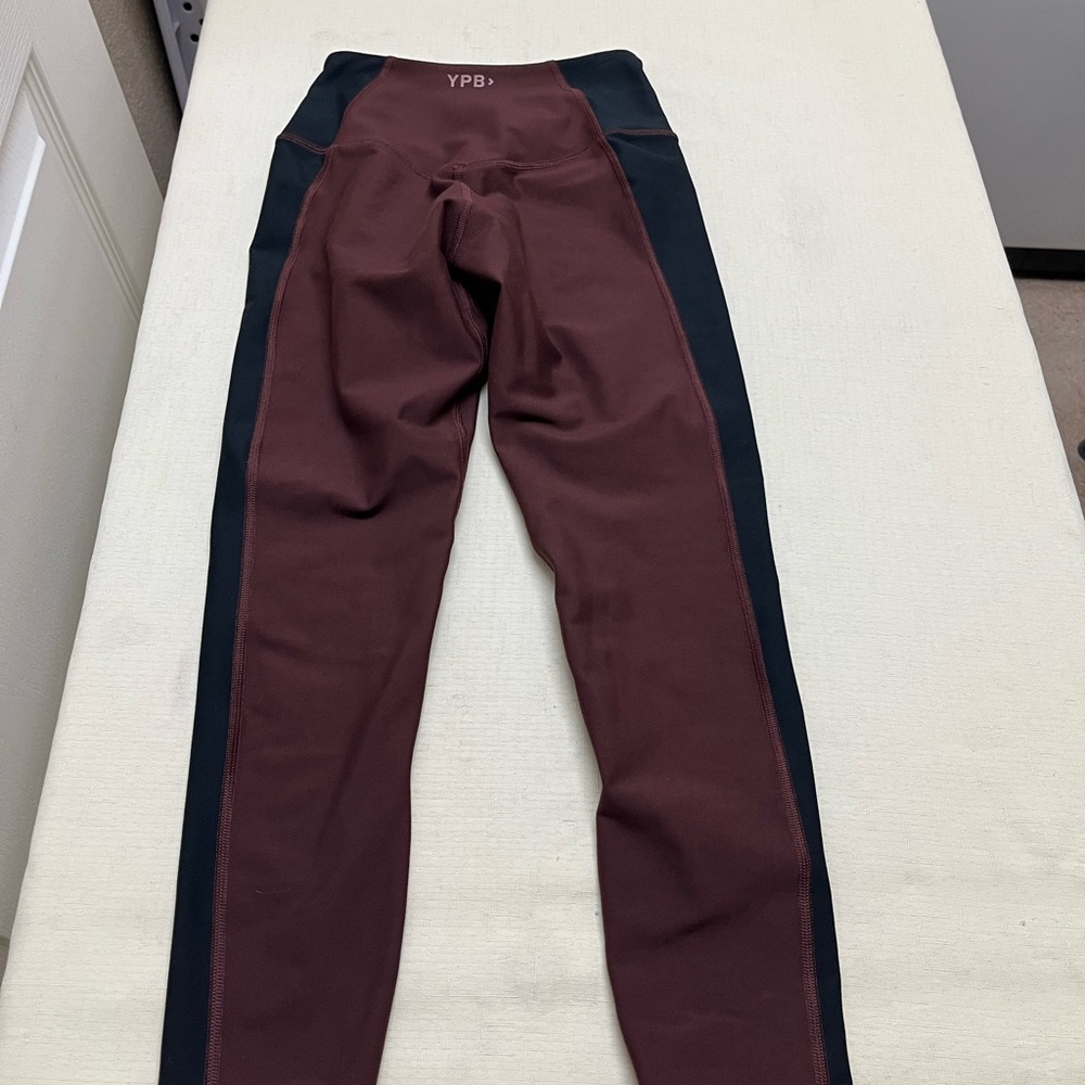 Abercrombie & Fitch YPB XS Short 7/8 brown black colorblock leggings - Picture 7 of 13